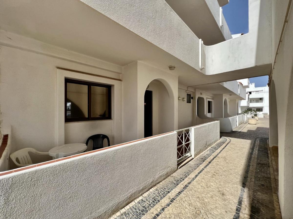 Albufeira Central 3 With Pool By Homing Exterior photo